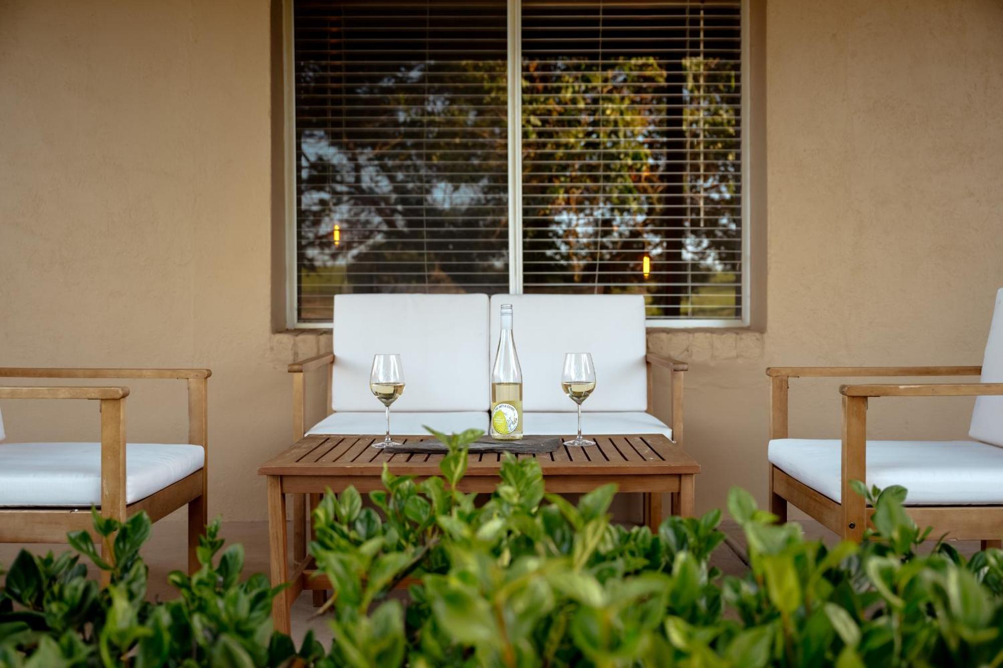 Bed In A Shed Vineyard Stay Watervale Luaran gambar