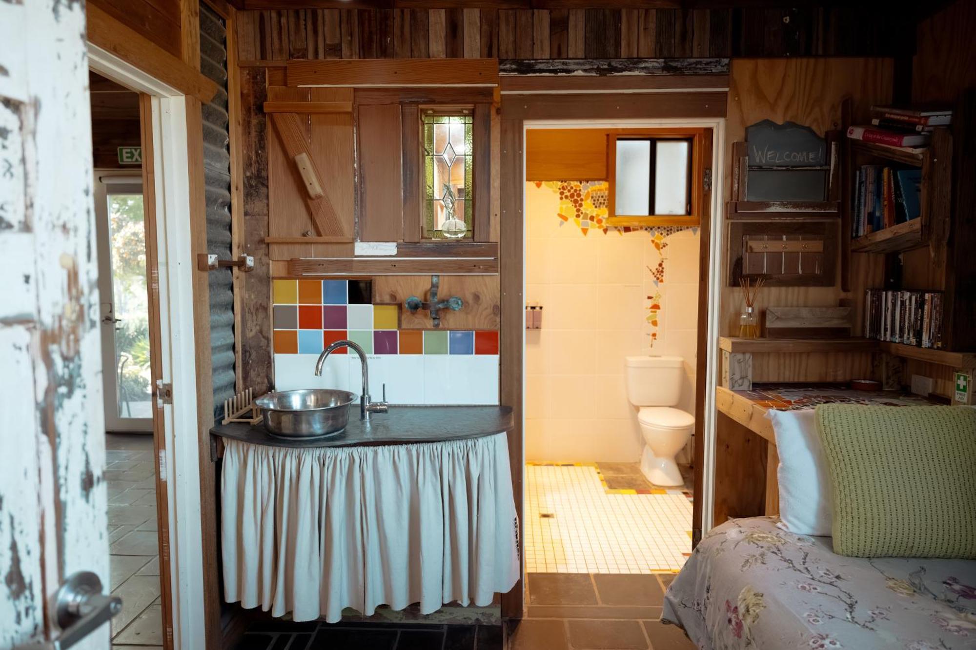 Bed In A Shed Vineyard Stay Watervale Bilik gambar